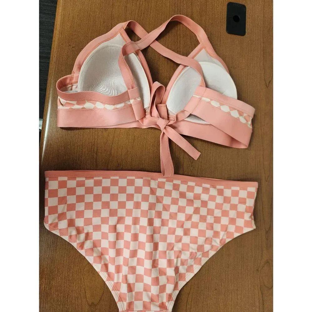 Kona Sol pink and white checkerboard print bikini. 1X bottoms 2X top